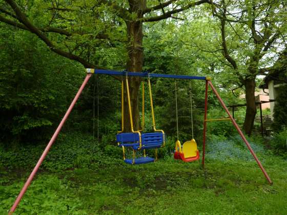 Freifläche mit Schaukel